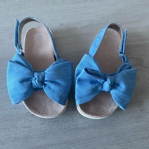Wonder Nation Blue Bow Kids Sandals